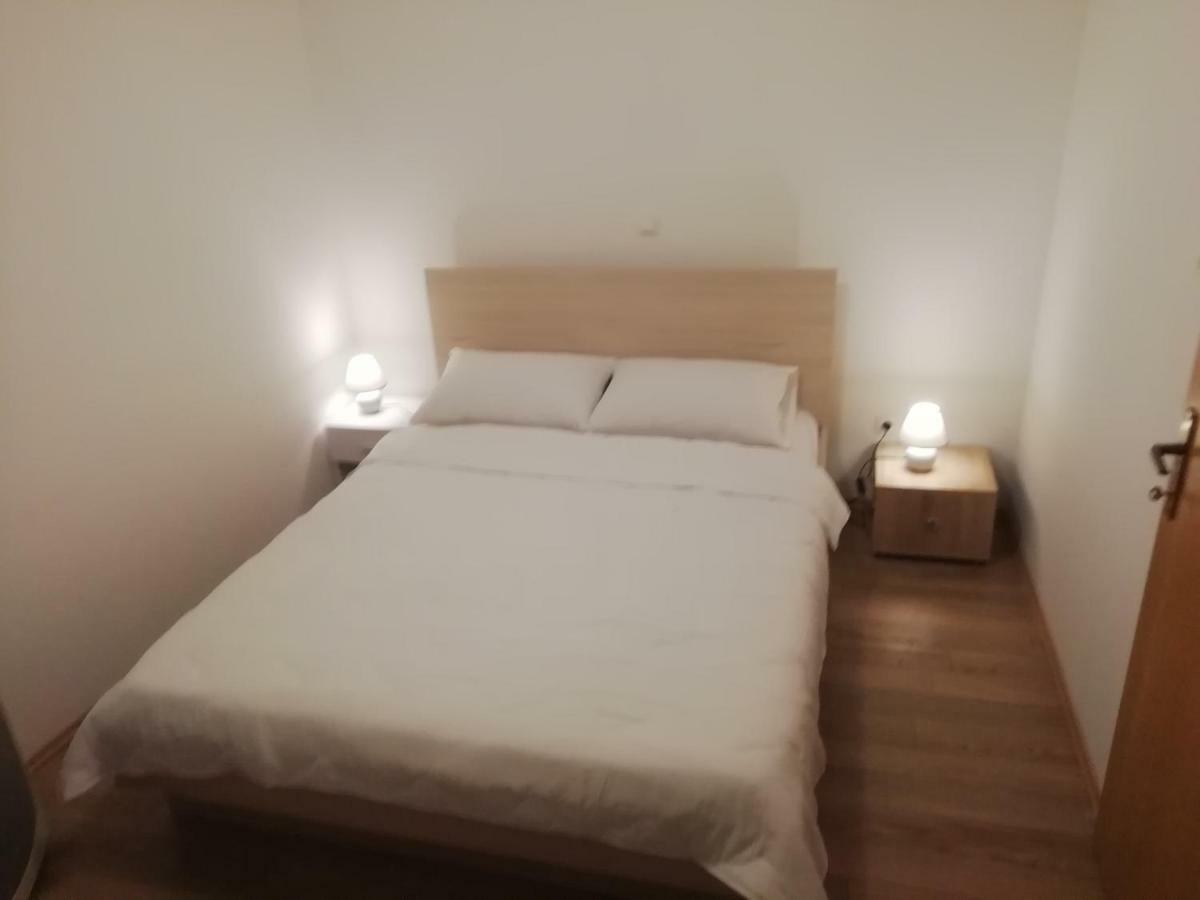 Ana Appartement Sveti Filip i Jakov Buitenkant foto