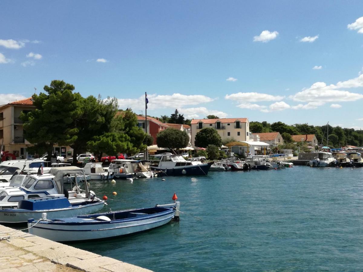 Ana Appartement Sveti Filip i Jakov Buitenkant foto