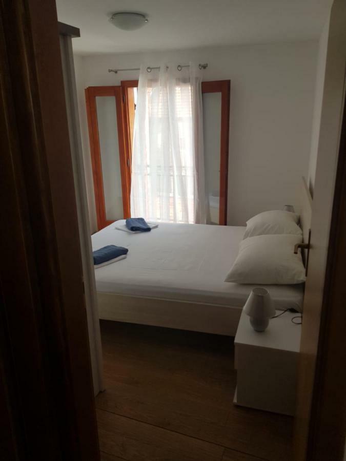 Ana Appartement Sveti Filip i Jakov Buitenkant foto