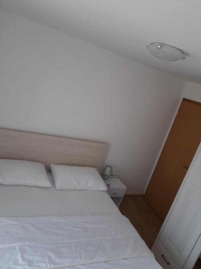 Ana Appartement Sveti Filip i Jakov Buitenkant foto
