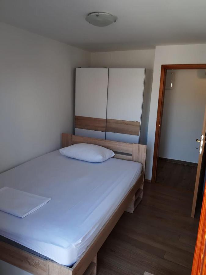 Ana Appartement Sveti Filip i Jakov Buitenkant foto